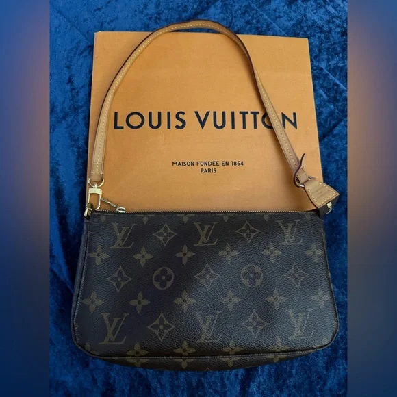 Louis vuitton pochette accessories - Picture 4 of 17